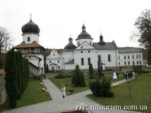 екскурсія в Крехів