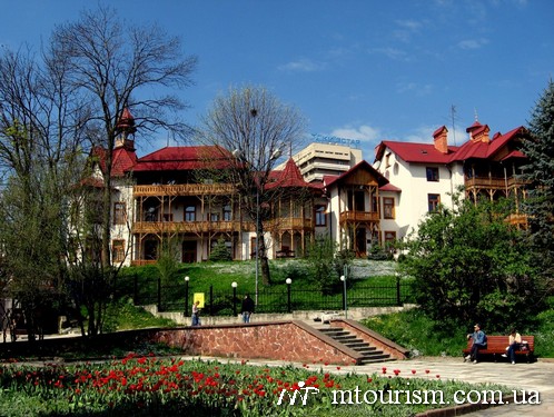 Дельфинарий Оскар Трускавец